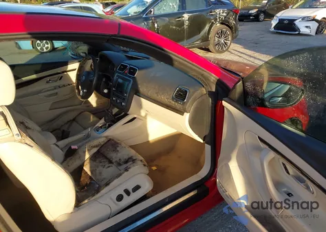 2013 Volkswagen Eos Executive z USA, uszkodzony, nr VIN WVWFW8AH0DV002271